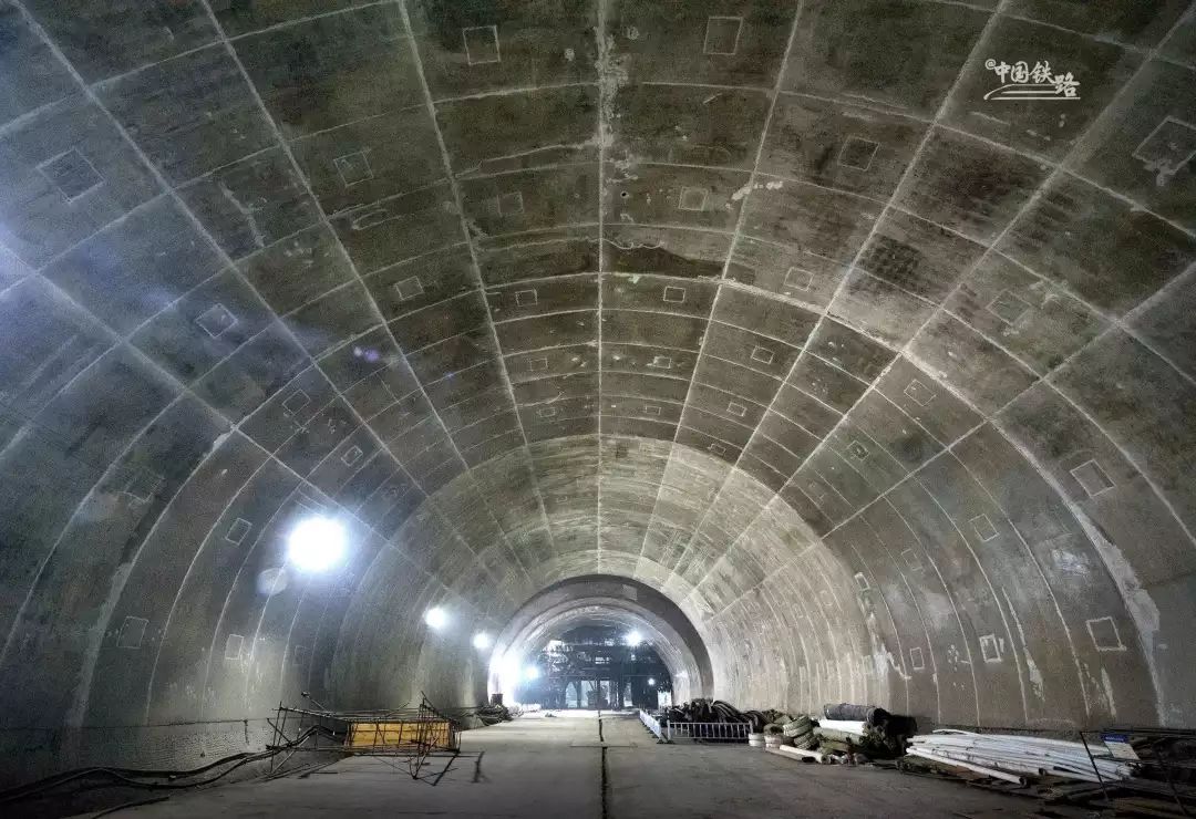 大国力量！中国铁路在建的超级工程，都有哪些？