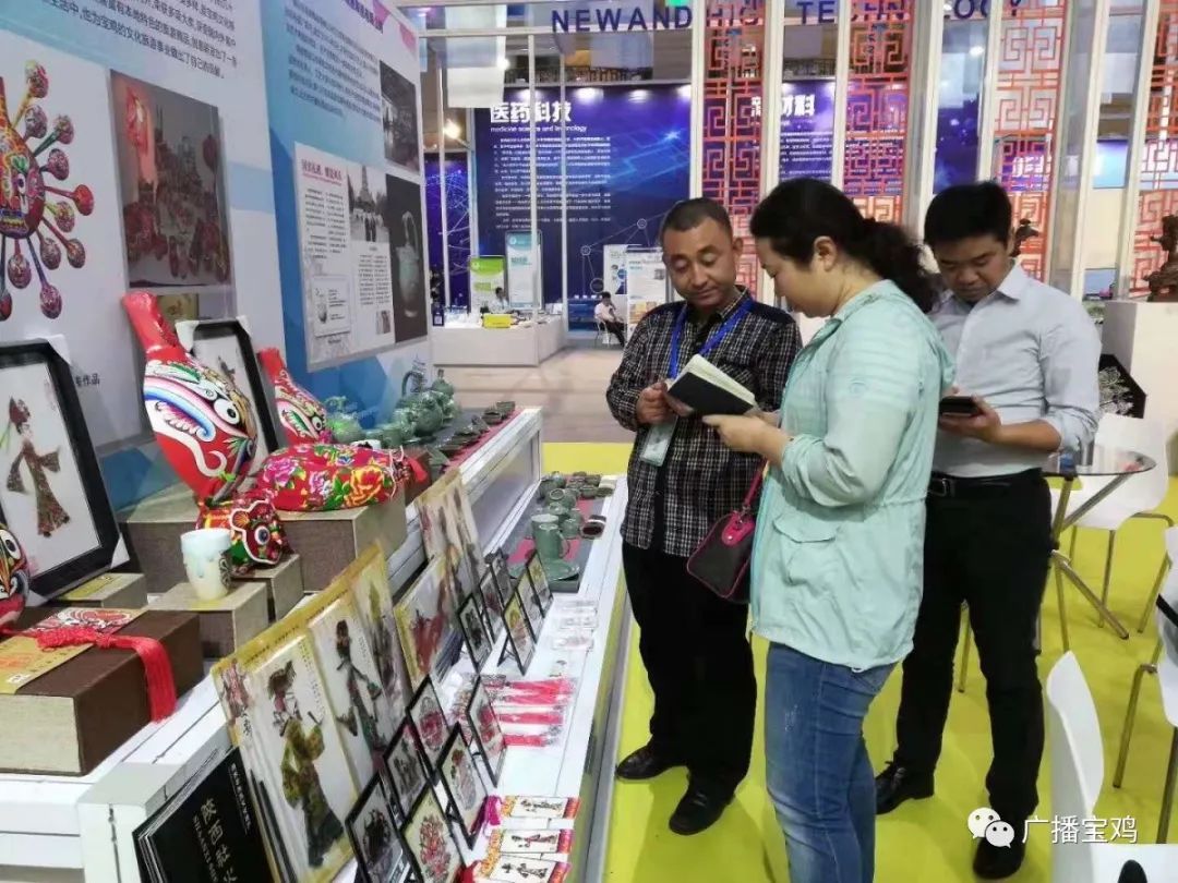 陕西小吃剪纸,皮影肉夹馍