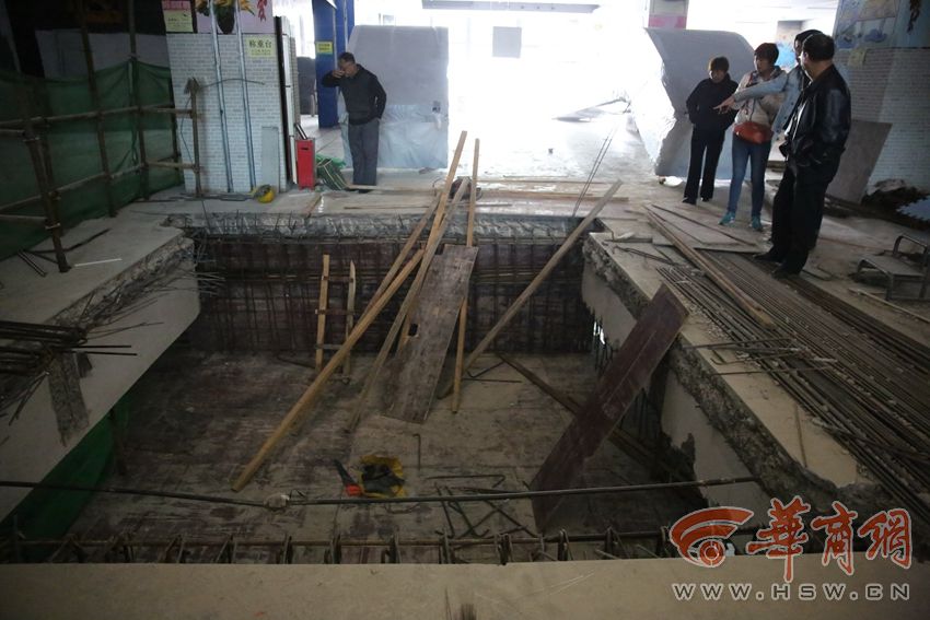 承重墙被砸高楼业主,一楼违建被楼上砸坏