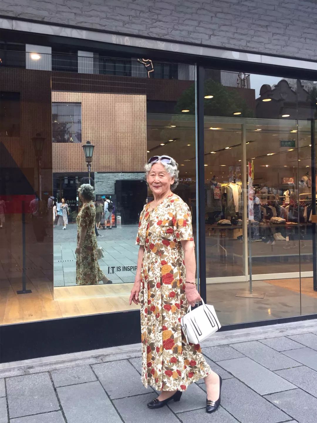 行囊装满的是人生,自己的行囊里装满了酸甜苦辣