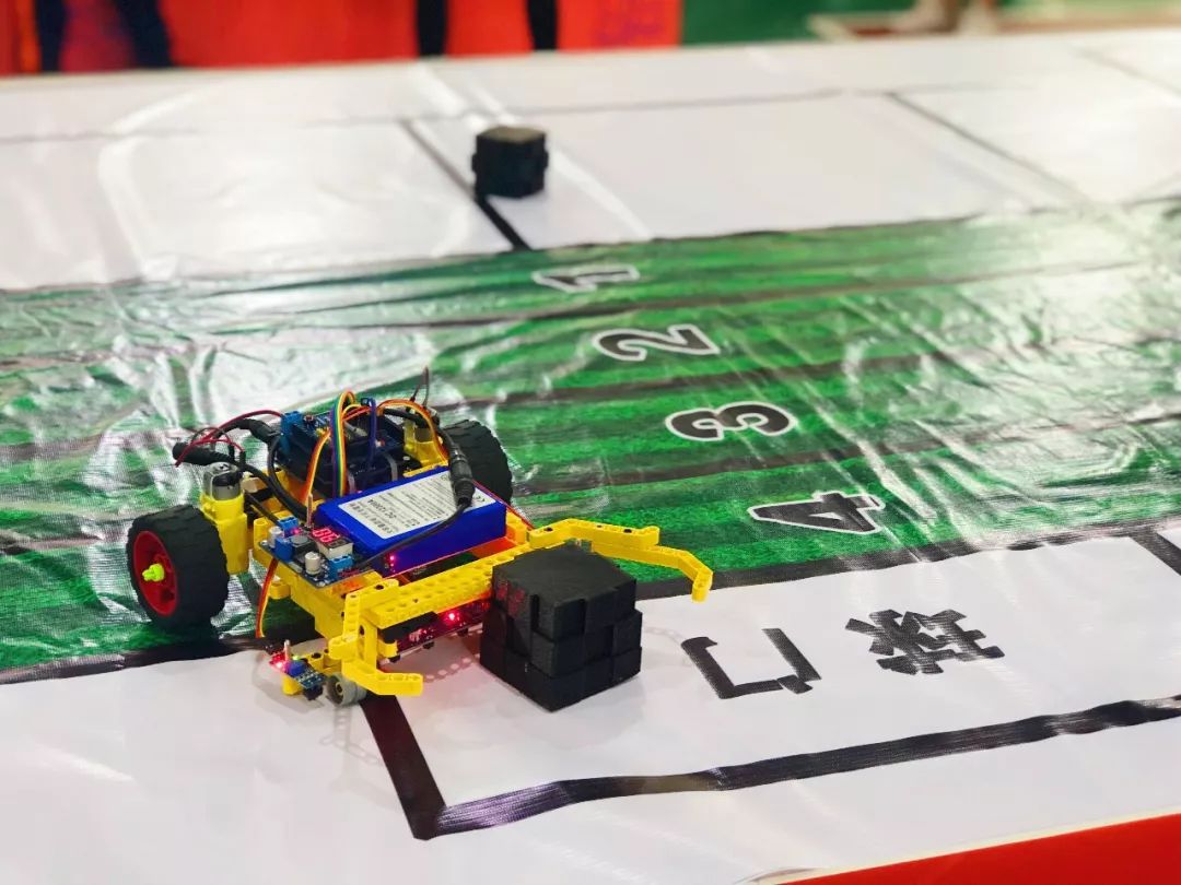 太有创意了！直击里水青少年科技节，学生“脑洞”好盏鬼！