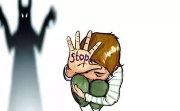 奶奶转个身，女孩烫掉一层皮严重休克...咋回事？每个家长都该看看