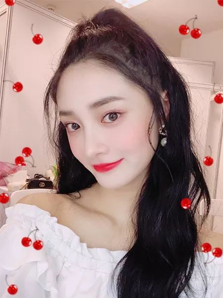 一画眼影就跟肿了一样,画眼影像肿了一样怎么办