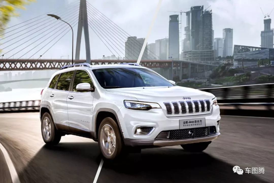 jeep自由光新车落地价,jeep自由光20172.4l领先智能版配置