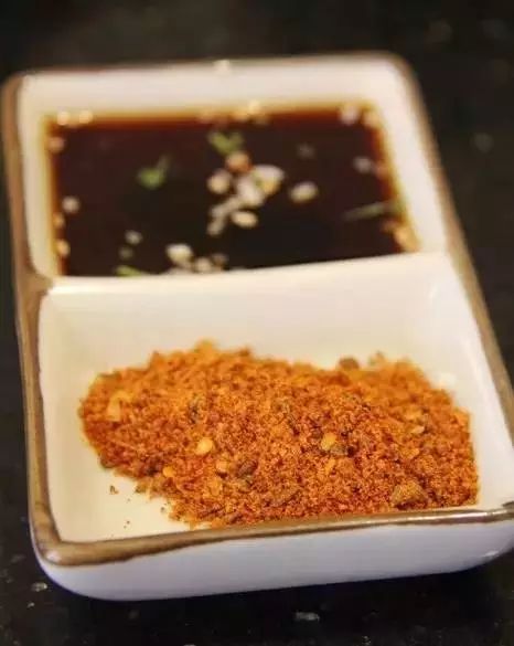 吃火锅怎么调酱汁最好吃,吃火锅芝麻蘸酱怎么调才好吃