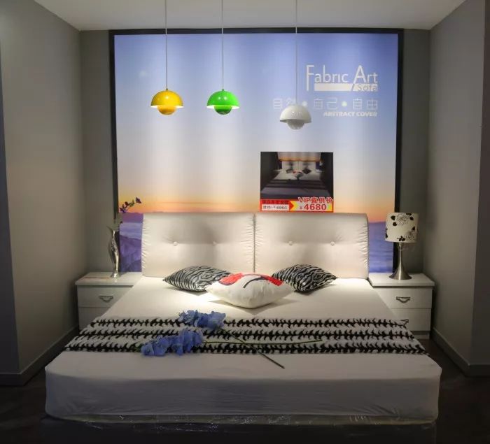 瞒不住了！神木双虎家私最低5折起售，样品狂甩，神木婆姨女子抢疯了