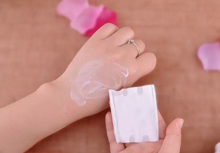 近七十个雷品吐槽大型省钱现场,沉浸式化妆之雷品吐槽