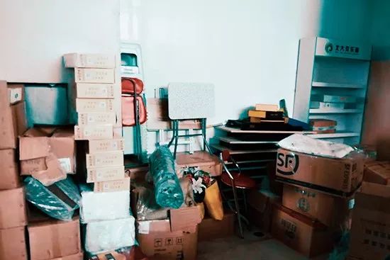 兜售伪劣保健品专骗老人事件,卖保健品骗老人曝光