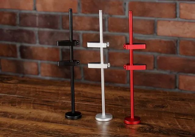 显卡支架有必要么,显卡支架要弄太紧吗