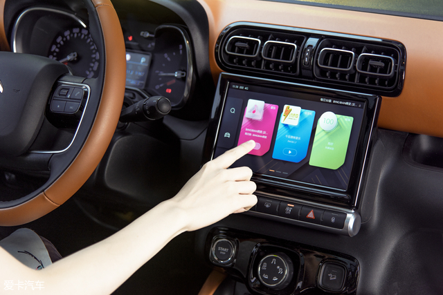 X-跨界雪铁龙云逸与芭蕾舞演员的故事