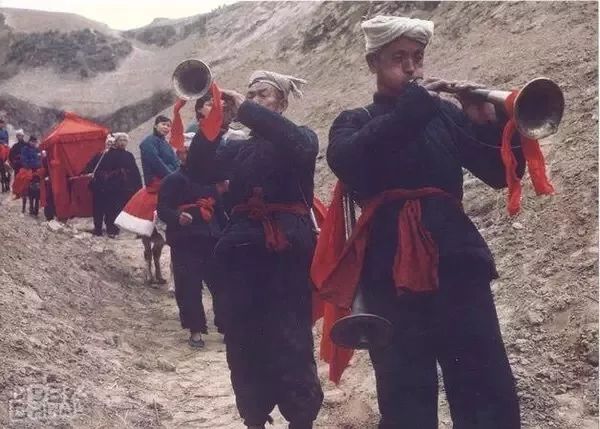 剧本的交叉叙事方法,电影剧本多线叙事结构