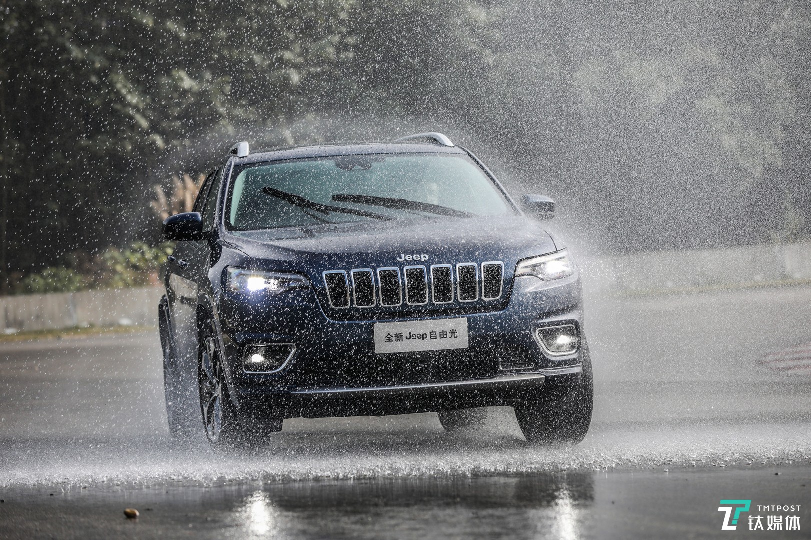 实测14年jeep自由光,jeep自由光2.0自吸动力测试