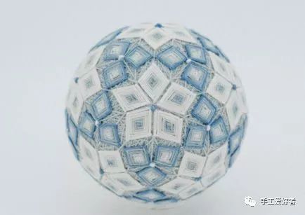 初雪飘下的日子，来缠一个毛线球吧