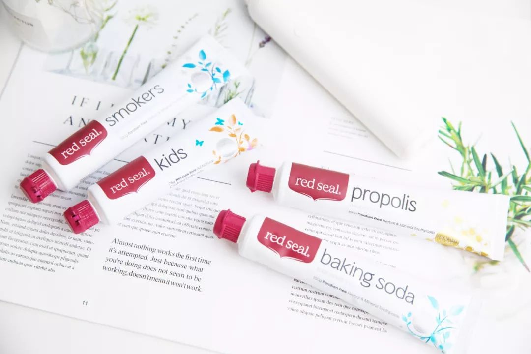 花了一万元做牙齿很难看,牙齿美白真正有用的牙膏