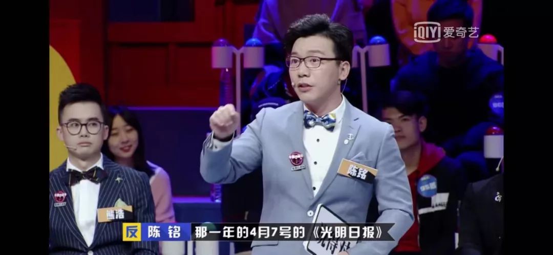 《读者》、《故事会》……还记得小时候书报亭带给我们的快乐吗？