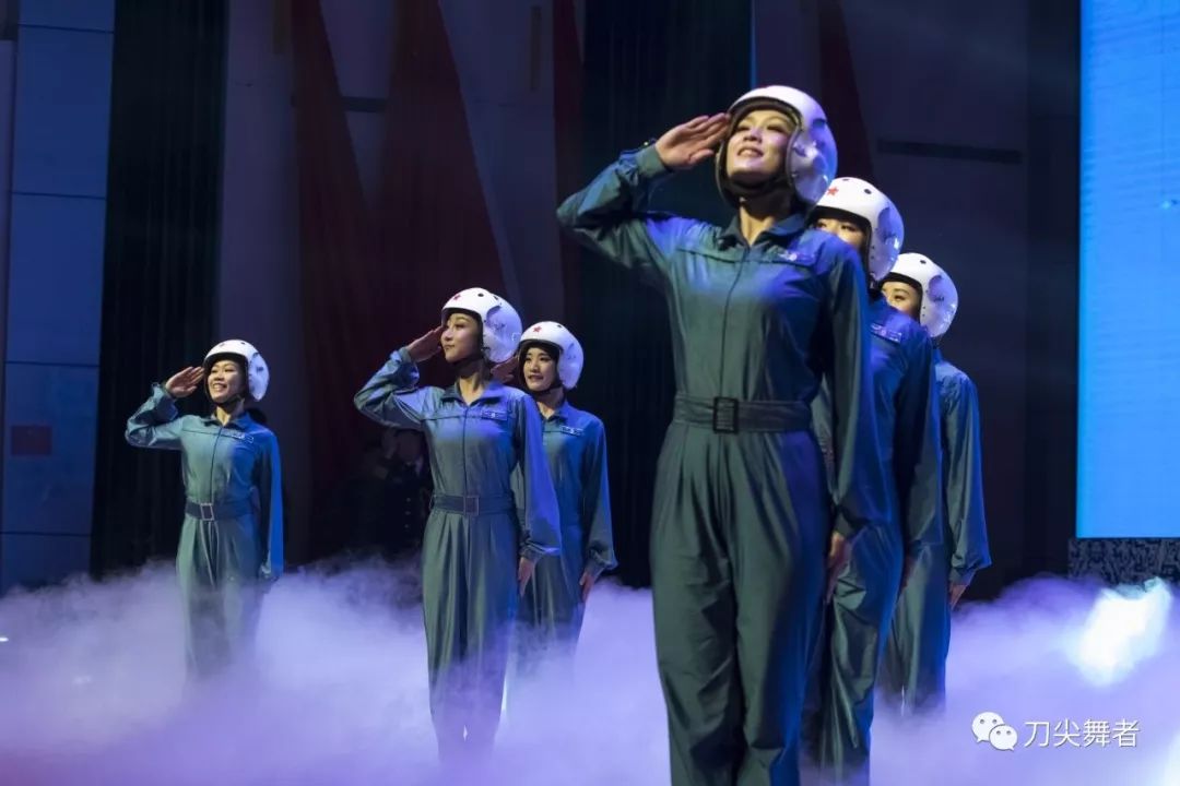 奋进新时代强军新征程心得体会,点赞强军新时代