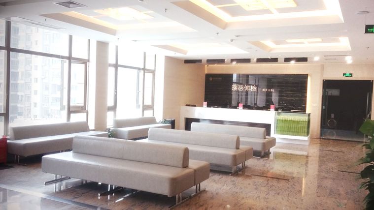 去世医生仍在签名，切除的胆囊神秘“恢复”，抽你3管血直接倒掉……体检还有哪些黑幕？