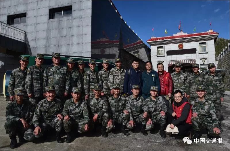 他们在生命禁区不断挑战极限，他们是世界屋脊上最美的雪域鸿雁