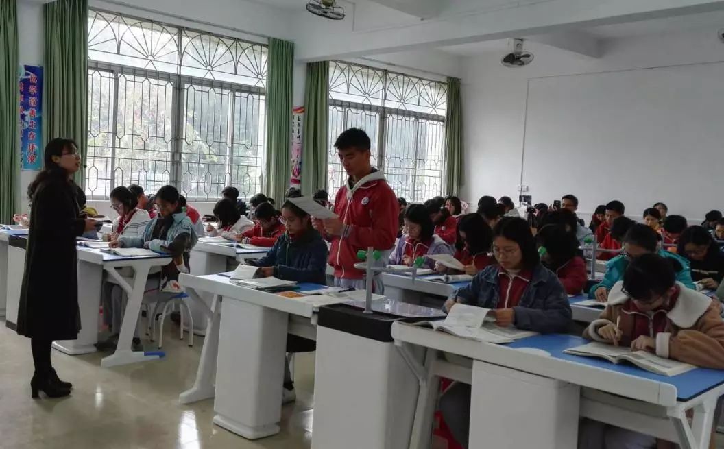 立足教研打造高效课堂,创新教研方式打造高效课堂