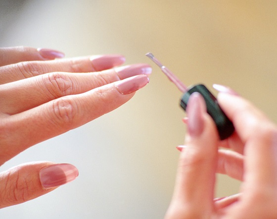 撕拉指甲油真的很难用,撕拉型指甲油怎么变成不撕拉