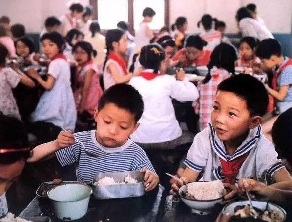 中国人近几十年的变化,中国80后的生活现状