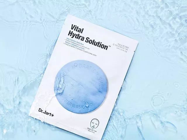 好物｜卖爆了的“蓝色药丸”，敷完脸水水的、亮亮的！