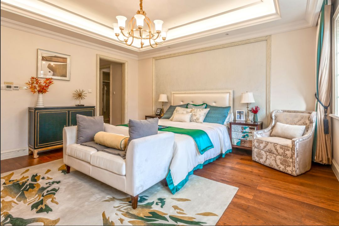 发现价格和首日开盘价格,笋盘为什么那么便宜