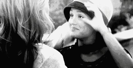 在纽约，一只爱马仕铂金包，是孩子实现阶级跃升的必备品