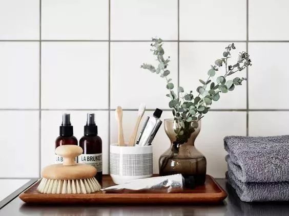 懒人快速去皱纹的方法,一涂一抹轻松解决皱纹