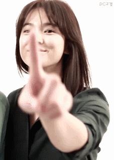 晴晴聆听别人的故事,晴晴听故事