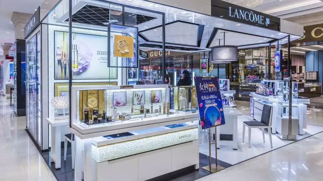 “暖心圣诞，有颜献礼”丨雅诗兰黛圣诞礼盒、Dior香水套装、DHC唇膏免费送！一场美妆风暴正在来袭！