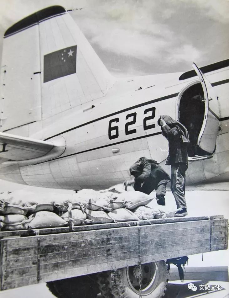 启航新时代央视新闻联播,特别报道直播长江