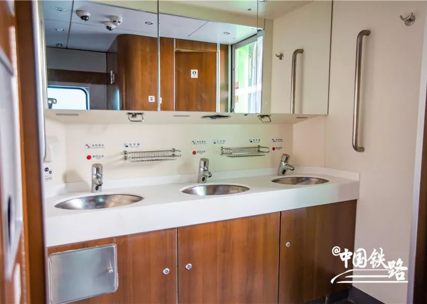 兰新高铁最新票价,兰渝铁路通车后票价及发车时间