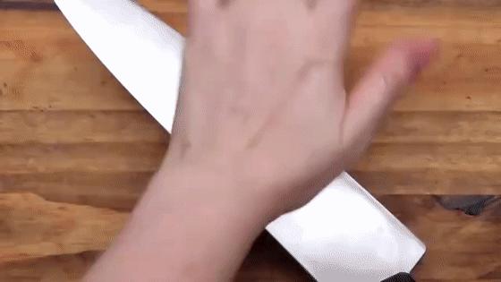 大蒜快速剥皮,大蒜快速剥皮妙招