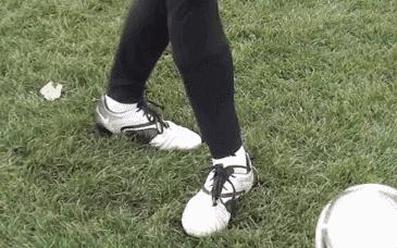 超远弧线射门技巧及训练方法,三种射门训练方法