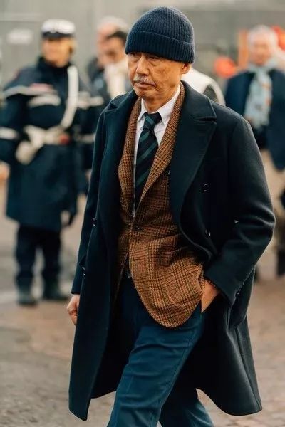 巴黎世家买什么外套最好,巴黎世家8万外套