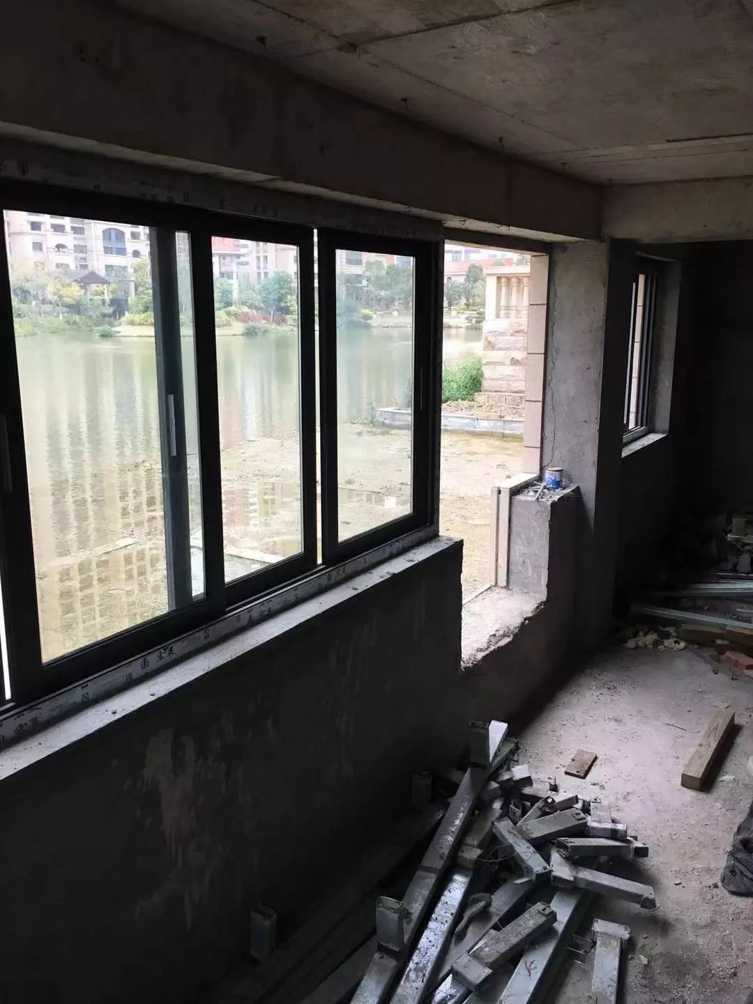 厦门别墅挖地基出事,厦门因盖房发生的命案后续