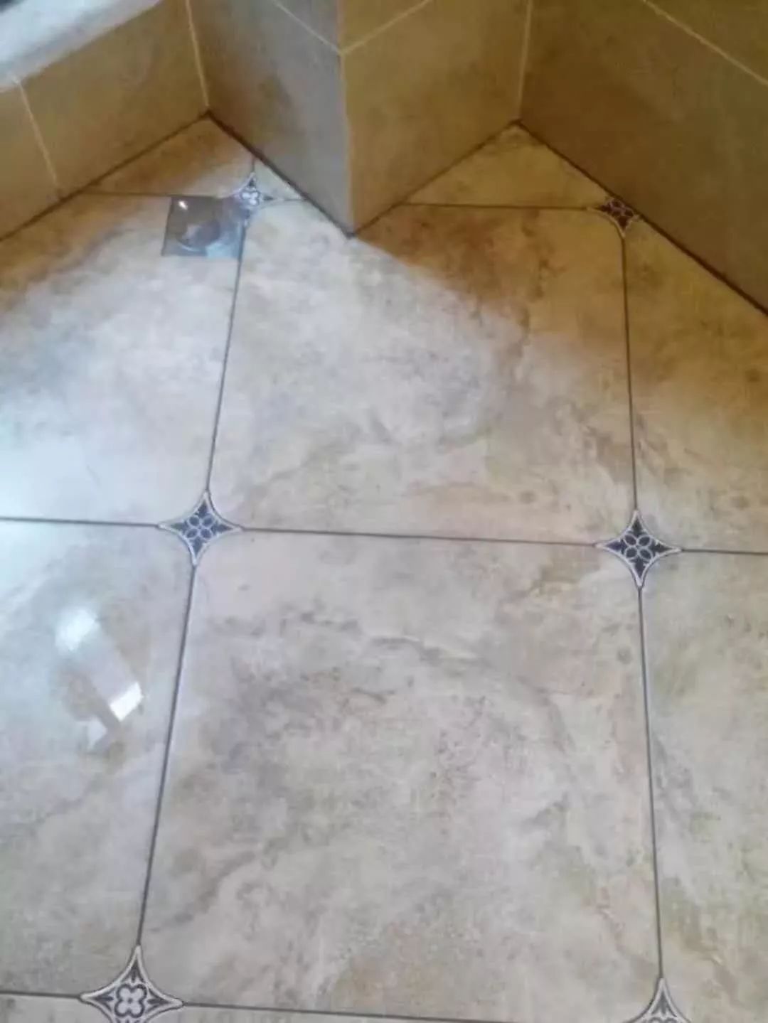 瓦工技校培训,专业装修瓦工黄师傅