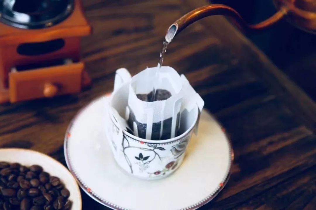 你喝的挂耳咖啡，原来是这个国家发明的！