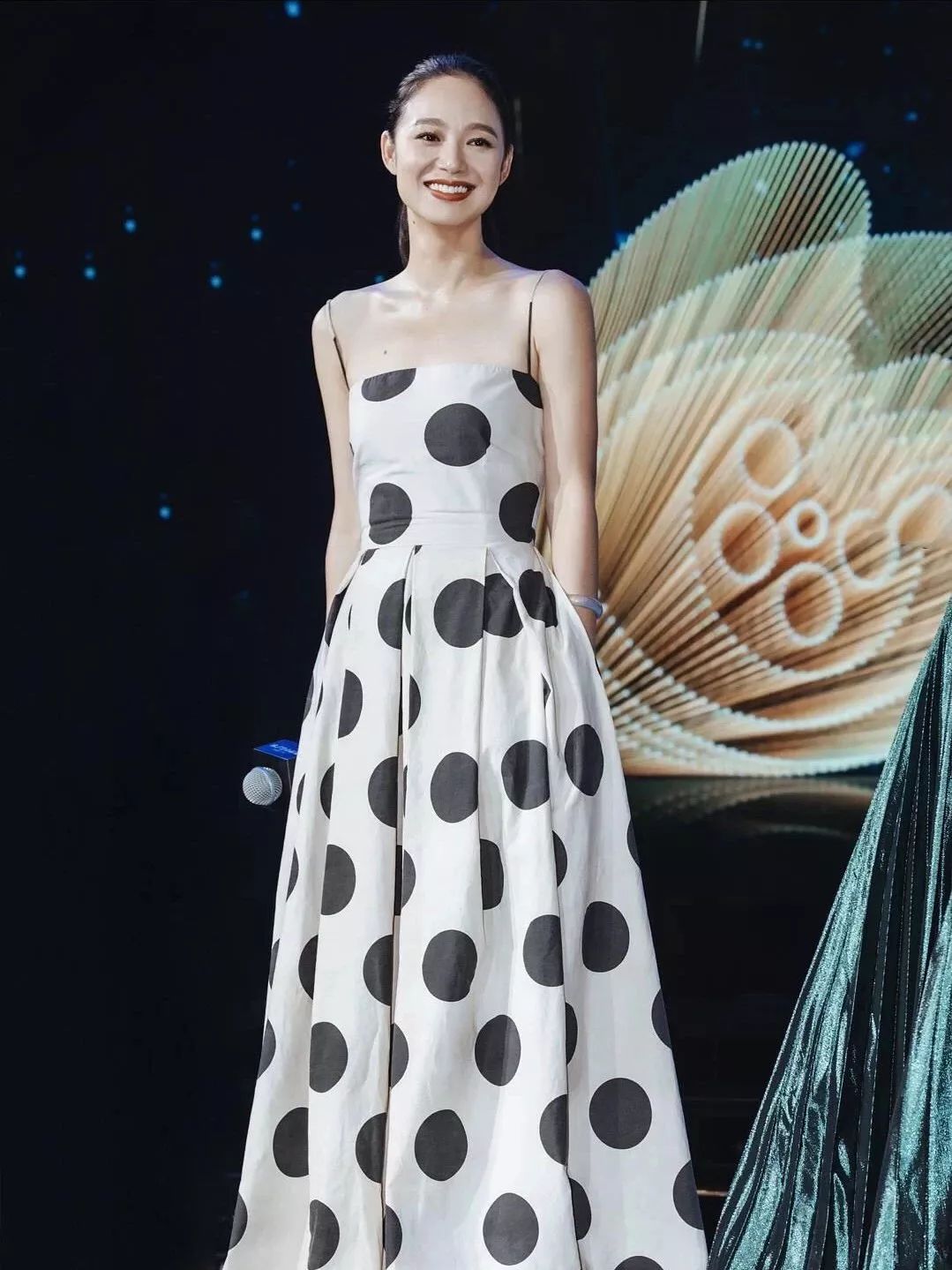 网红淘宝店铺抄袭事件视频,网红店抄袭原创衣服