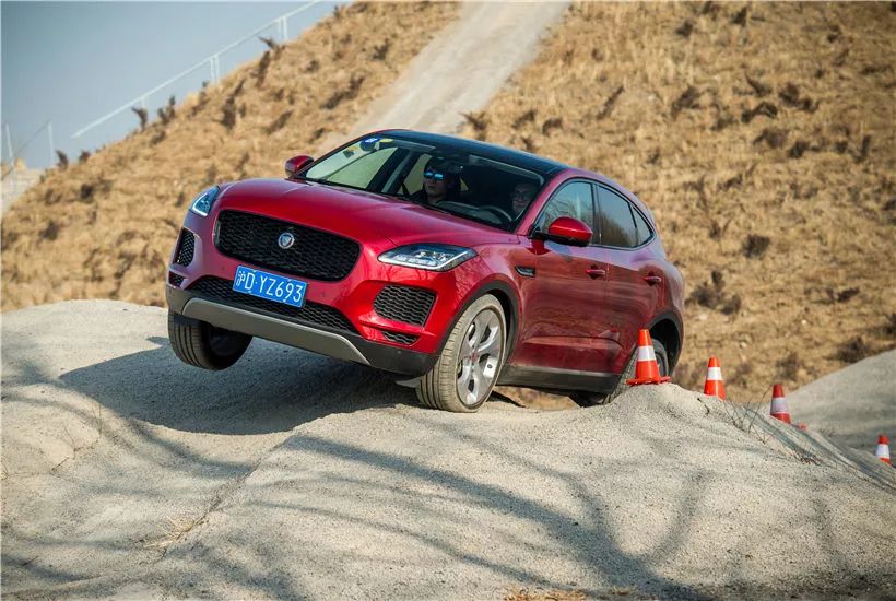 沉浸式体验2024款捷豹e-pace,捷豹e-pace是豪华入门级suv