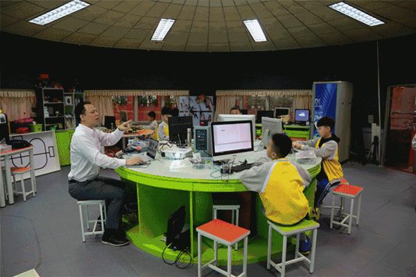 佛山口碑最好的中学,佛山最好学校排名