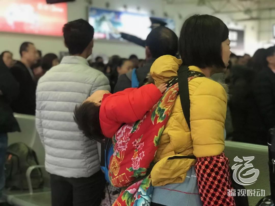 路途再拥堵也要回家过年,路途再遥远也要回家过年图片