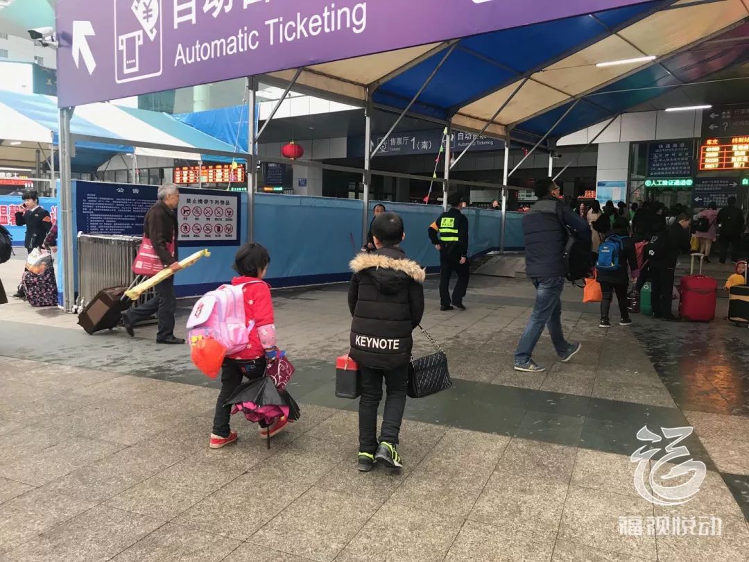 路途再拥堵也要回家过年,路途再遥远也要回家过年图片