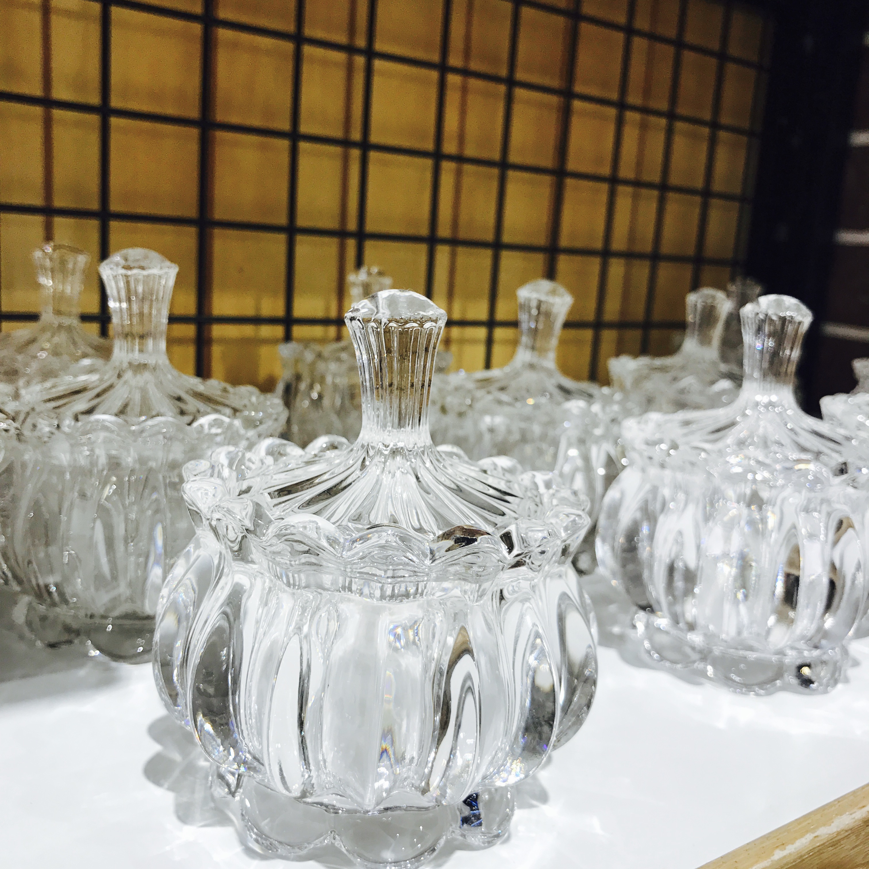 如何在生活烟火气中添加浪漫？瓶瓶罐罐也是优选