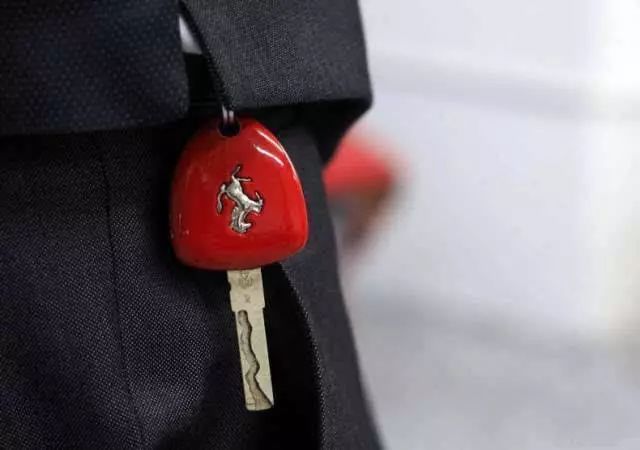 过年的时候要送什么给男友礼物呢,新年给男朋友送什么礼物比较合适