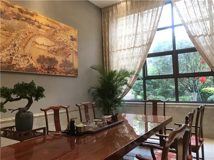 玉林惊现一线天景观,玉林市玉州区顶级豪宅