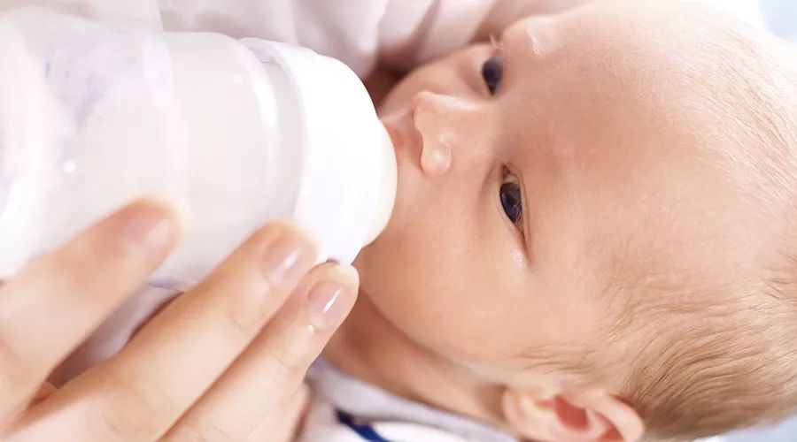 5个月宝宝转奶怎么选奶粉,婴儿奶粉2段到3段需要转奶吗