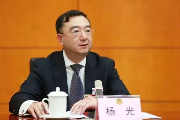 25条举措助力民营经济,两个行动助力民营经济发展方案