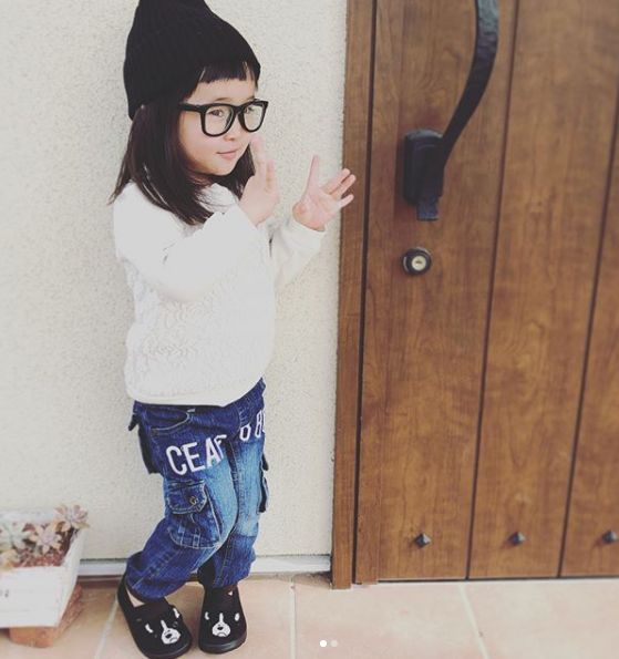 火爆ins的美妆娃娃穿搭日常，承认吧，你的衣服还没一个玩偶多！